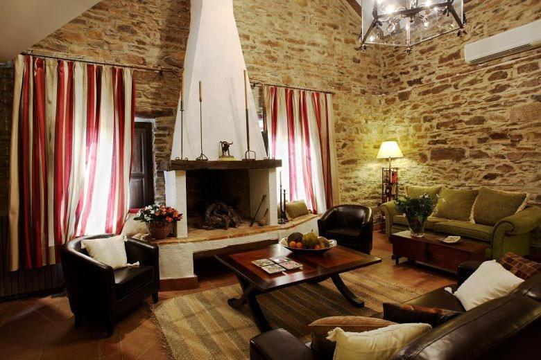El Anadio Hotel Vilches ภายนอก รูปภาพ